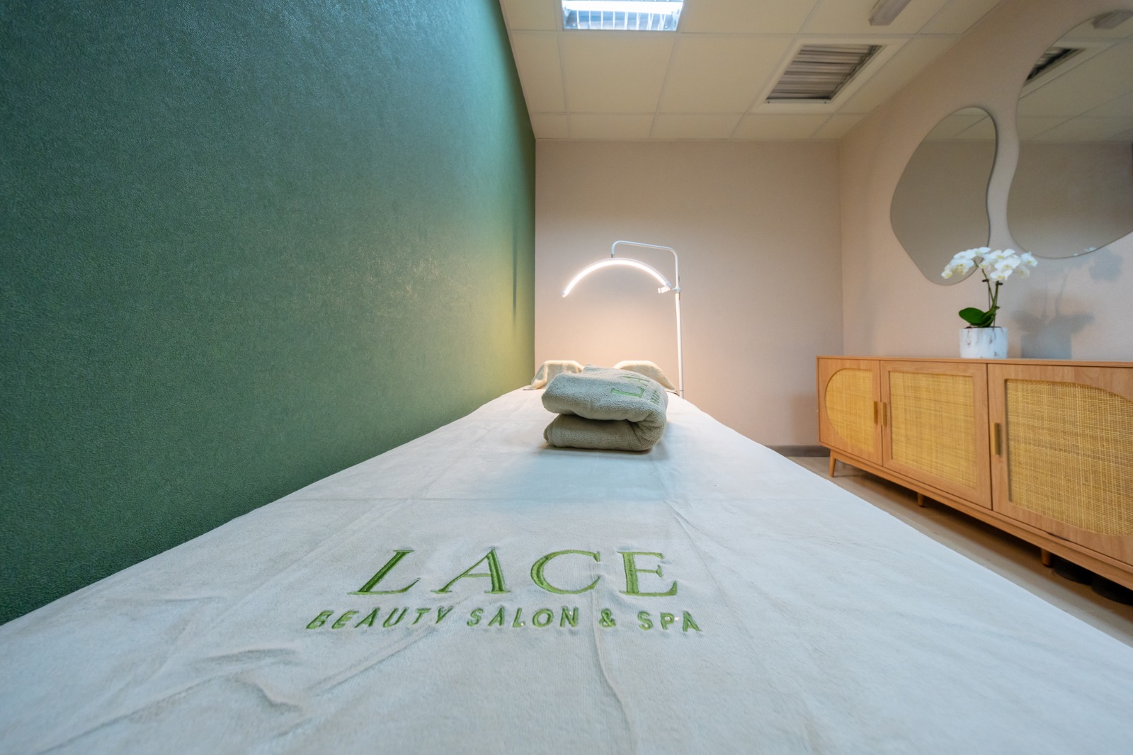 LACE treatment room